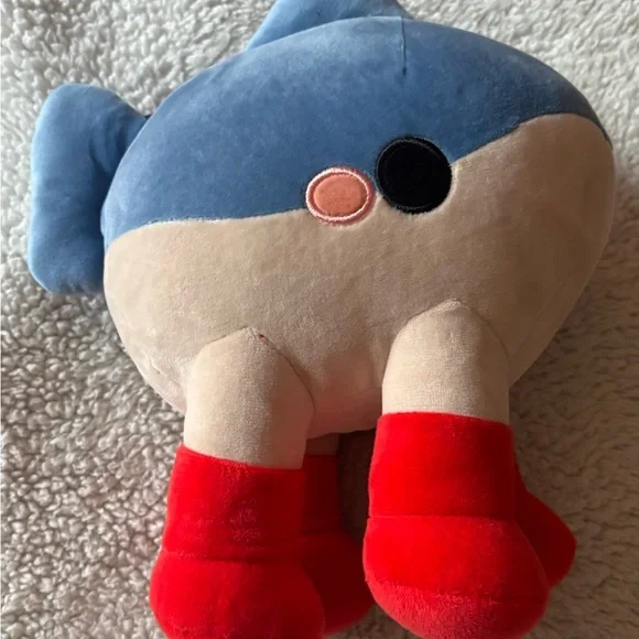 NEW WITH BAG Makeship Shark in Boots Plushie Artizzy Limited Edition Plush NWT - Picture 3 of 8